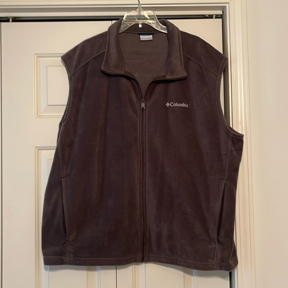 Men’s Columbia Vest